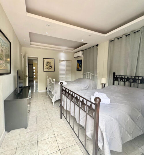 PINTA #274 H – Studio