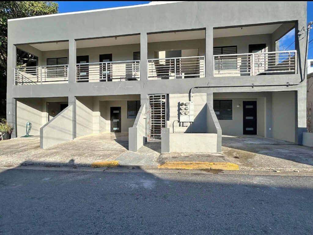 APONTE #213 – 3 Bedroom